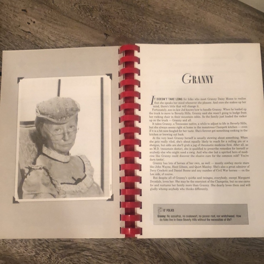 Rare!🦄Granny’s Beverly Hillbillies Spiral Bound Cookbook! - Picture 3 of 11